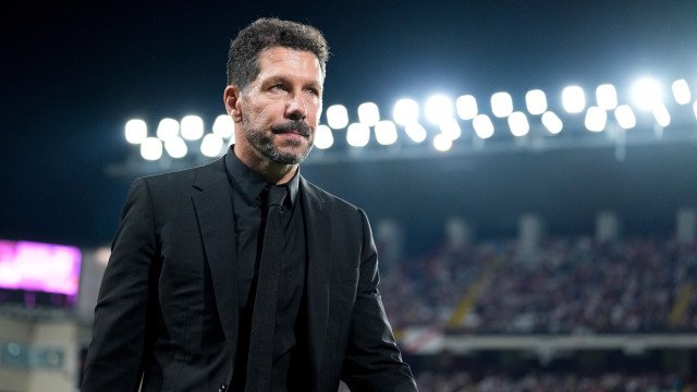  Atlético de Madrid teme por Simeone e até já procura um substituto